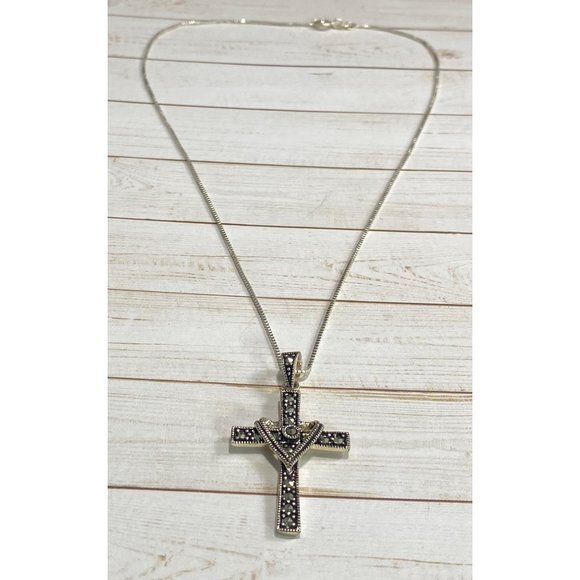 CW Art Deco 925 Marcasite Cross Pendant Chain Link Necklace - Picture 1 of 7